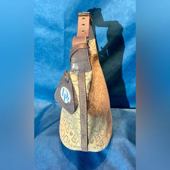 Dooney & Bourke Cream & Lilac Bucket Bag - Picture 10 of 16